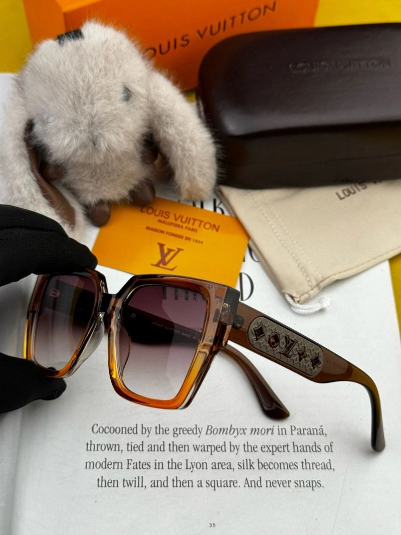 Practical Louis Vuitton Sunglasses 280942