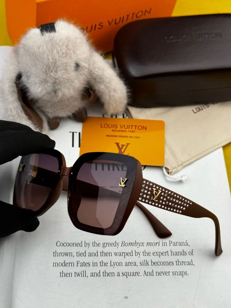 Louis Vuitton Sunglasses Compact 280961