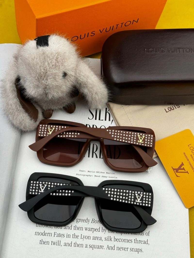 Louis Vuitton Sunglasses Compact 280961