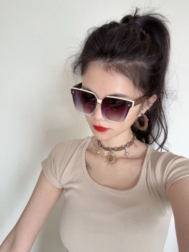 Louis Vuitton Sunglasses Bright 280963