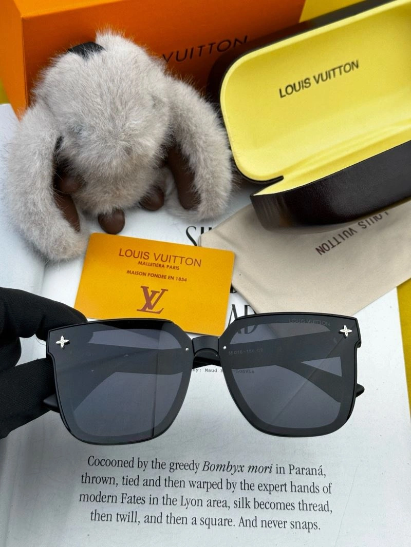Louis Vuitton Sunglasses Bright 280963