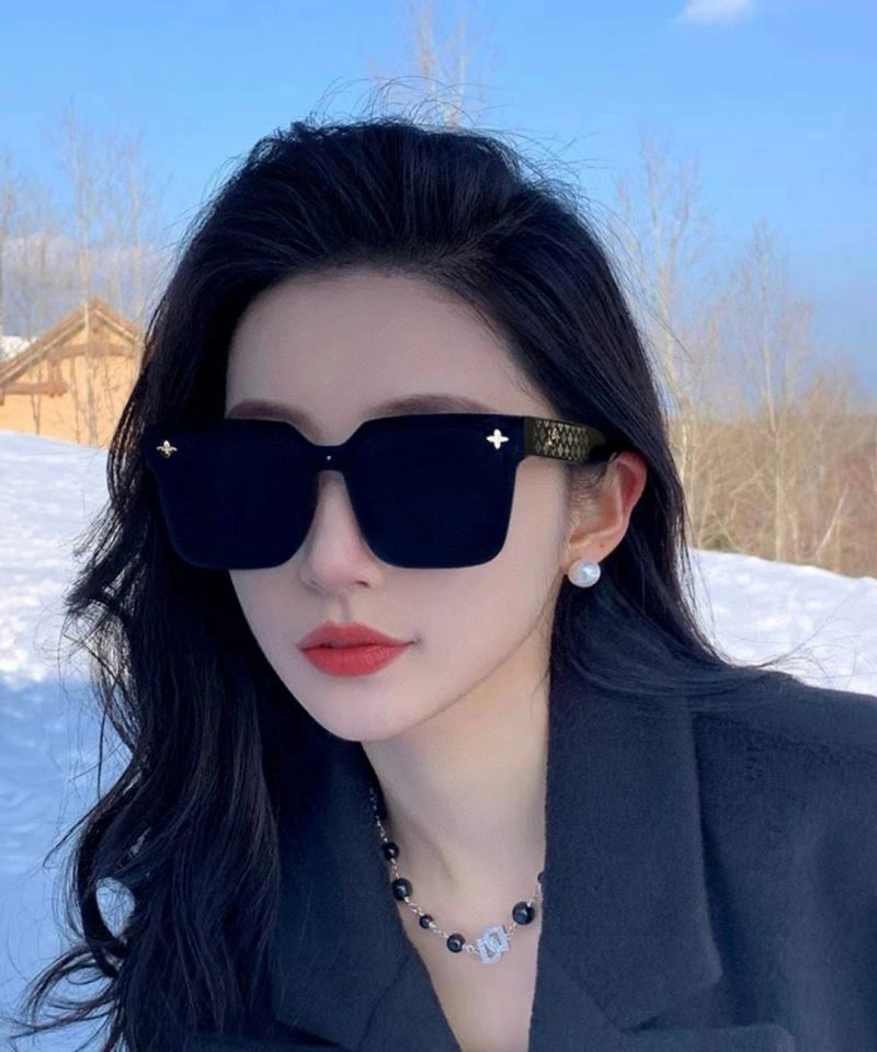 Stretchable Louis Vuitton Sunglasses 280940