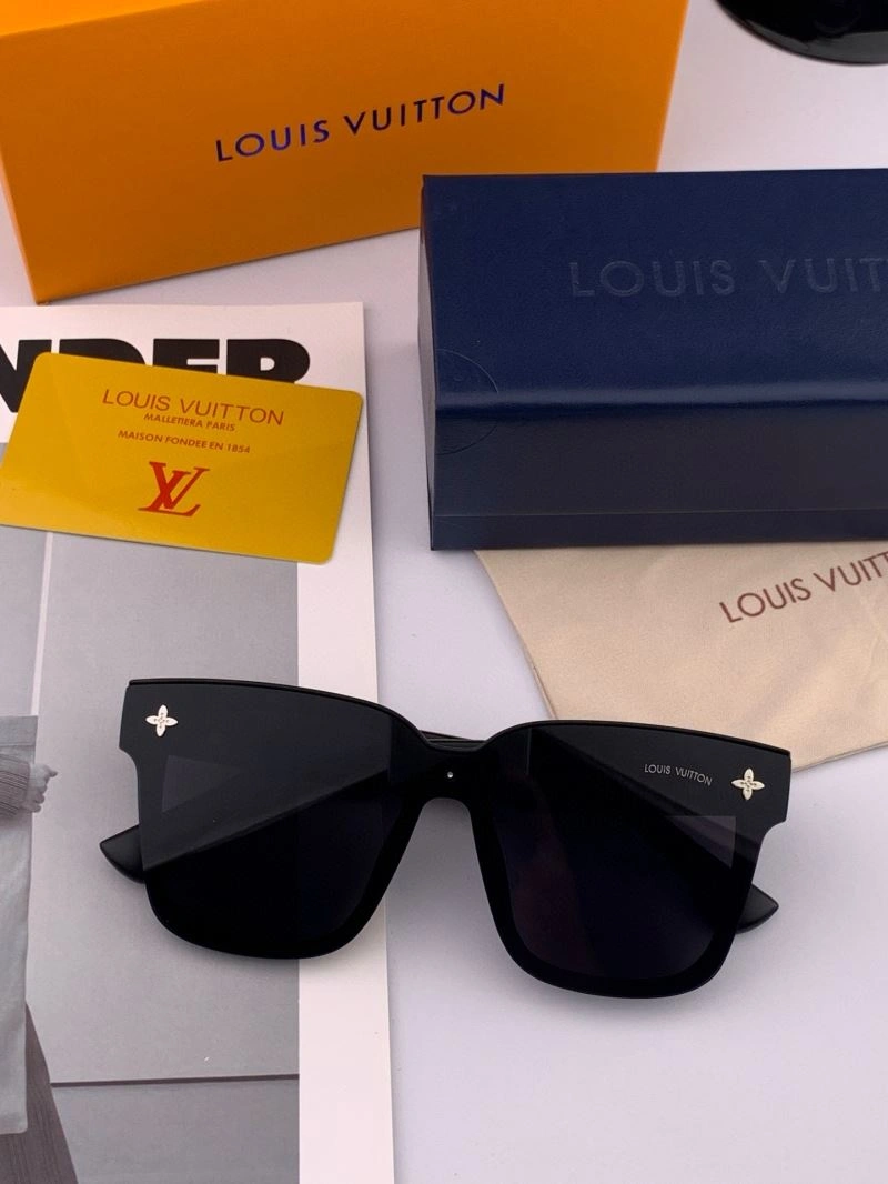 Stretchable Louis Vuitton Sunglasses 280940