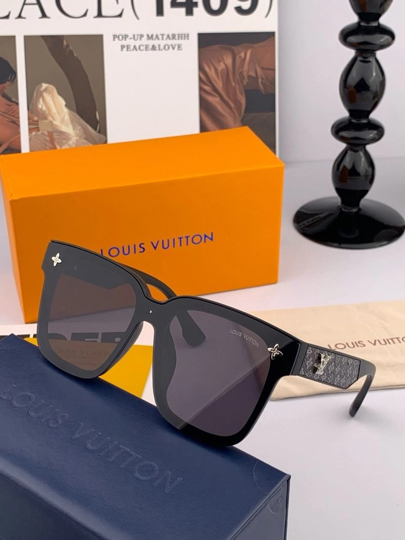 Stretchable Louis Vuitton Sunglasses 280940
