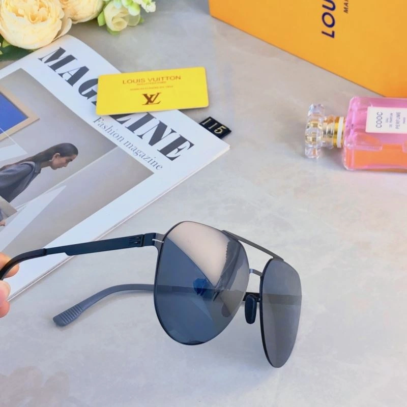 Louis Vuitton Sunglasses Effortless 280965