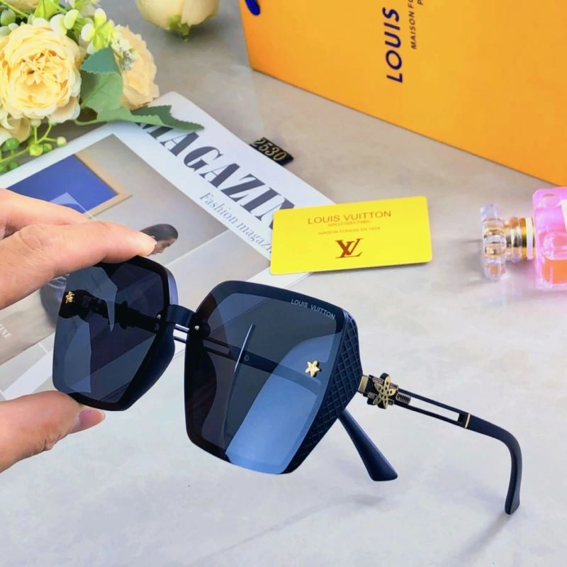 Louis Vuitton Sunglasses Durable 280956