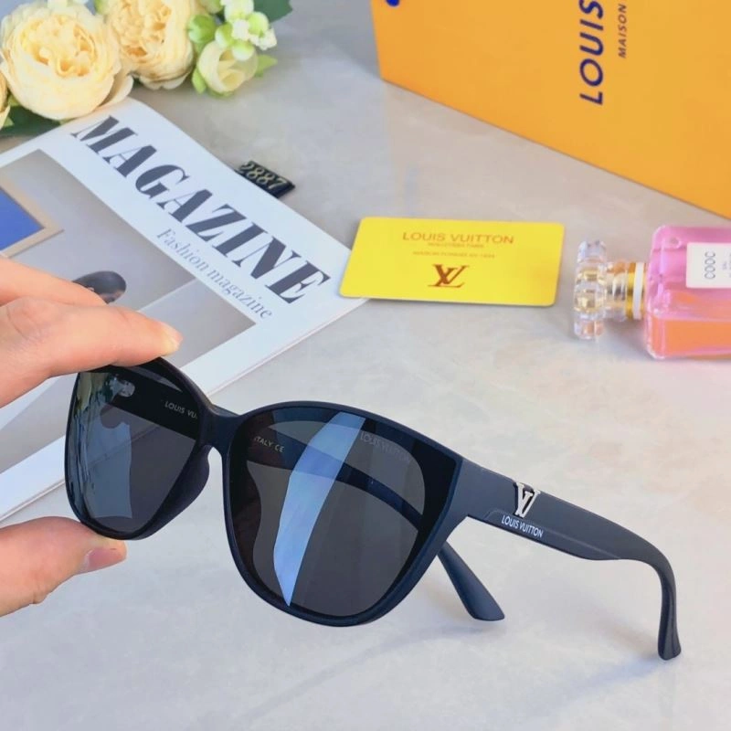 WeatherProof Louis Vuitton Sunglasses 280936