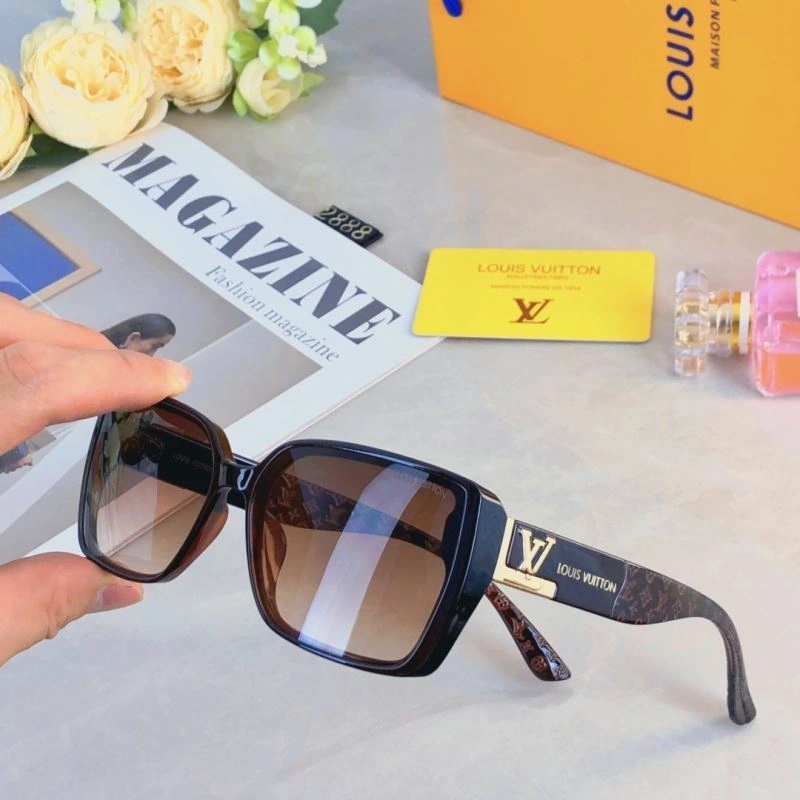 Casual Louis Vuitton Sunglasses 280960