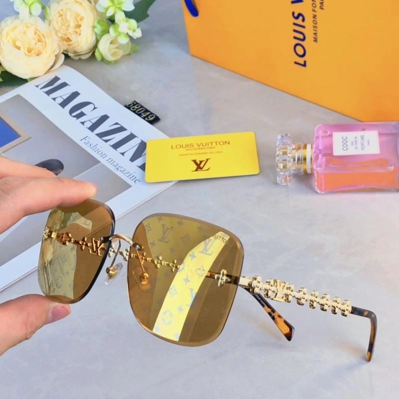 Louis Vuitton Sunglasses Trendy 280953