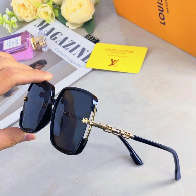 Louis Vuitton Sunglasses DailyWear 280949