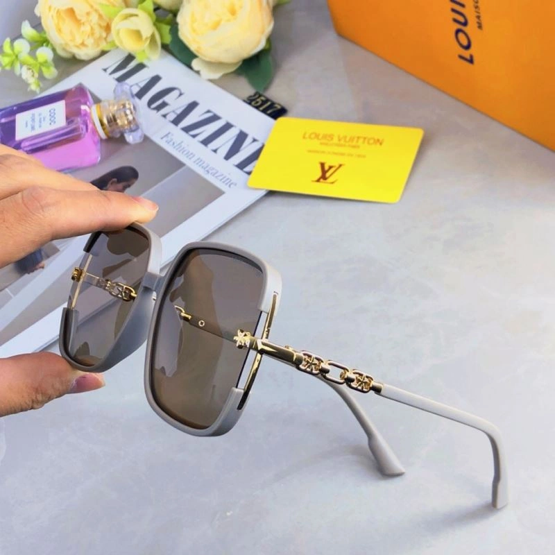Louis Vuitton Sunglasses DailyWear 280949