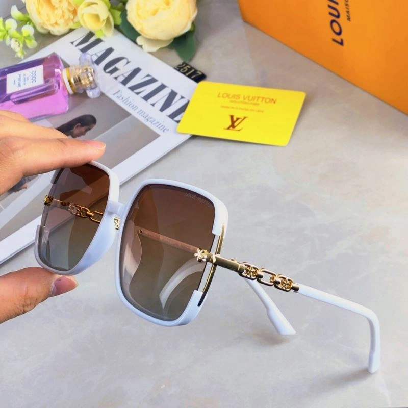 Louis Vuitton Sunglasses DailyWear 280949