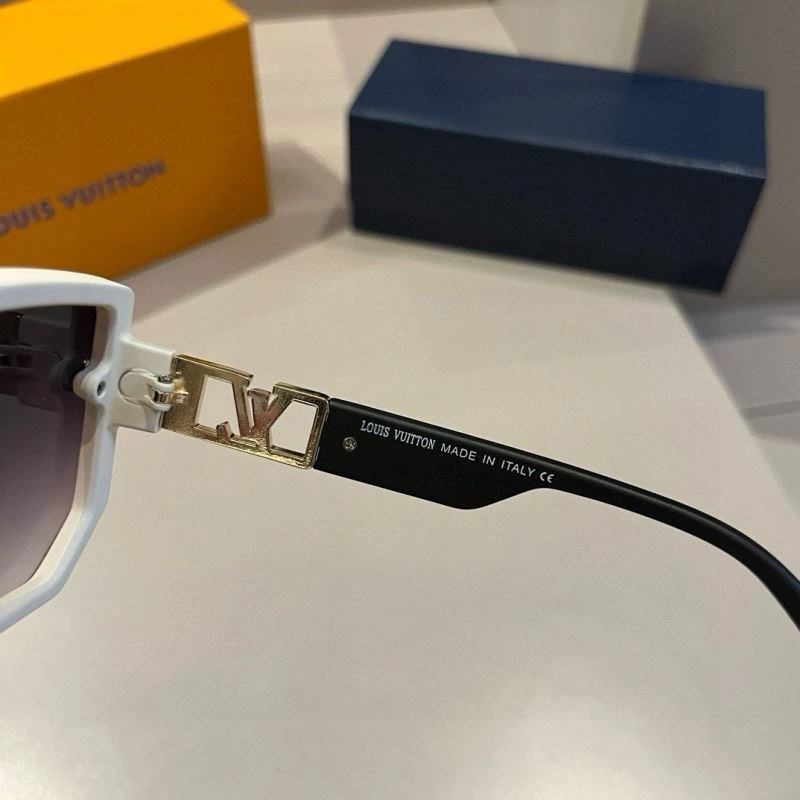 Louis Vuitton Sunglasses Comfortable 280935