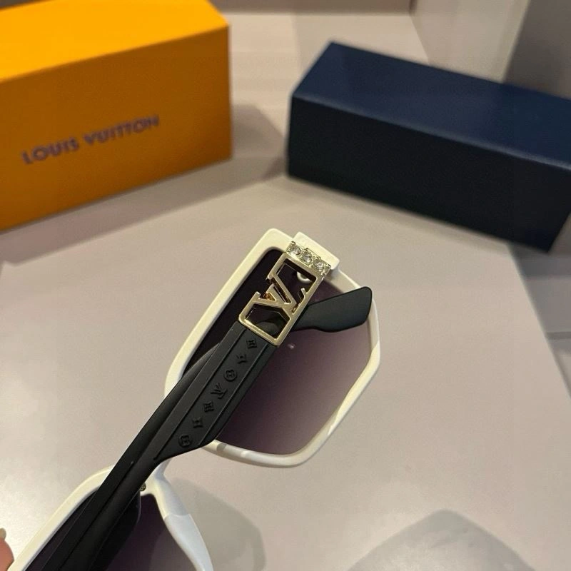 Louis Vuitton Sunglasses Comfortable 280935