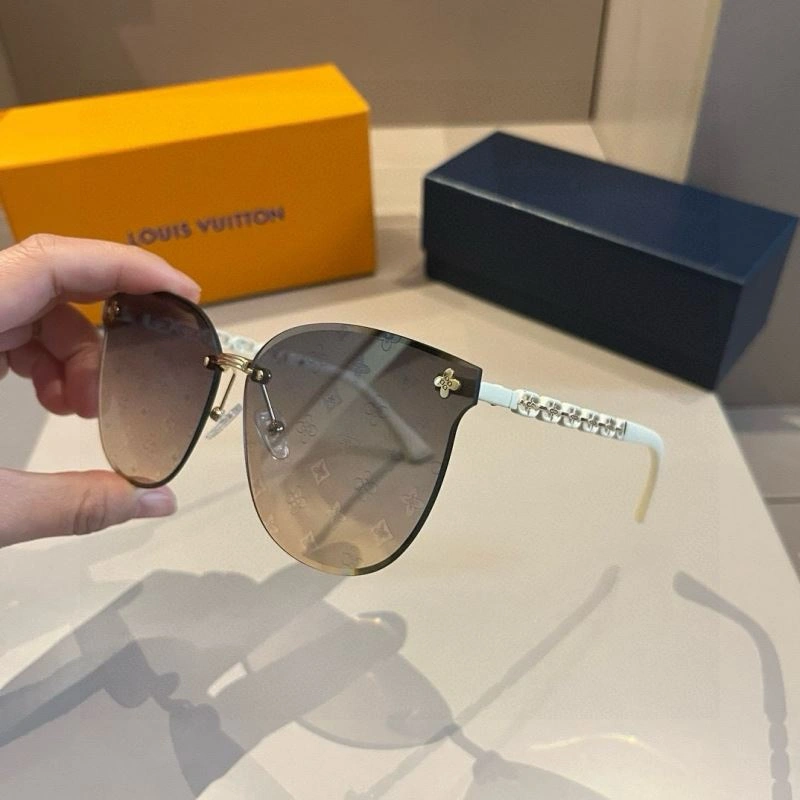 Chic Louis Vuitton Sunglasses 280938