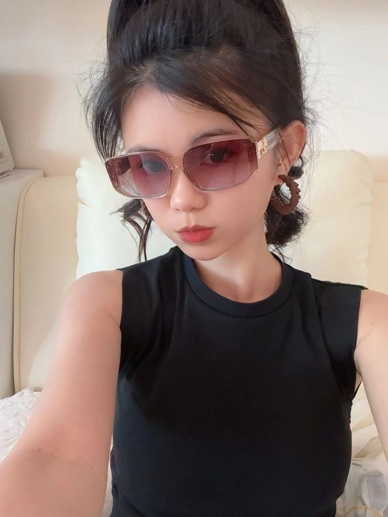 Sophisticated Louis Vuitton Sunglasses 280951