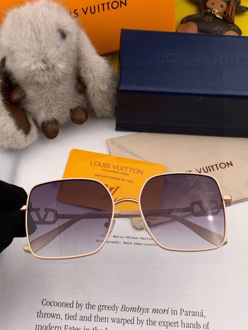 Louis Vuitton Sunglasses SportInspired 280931