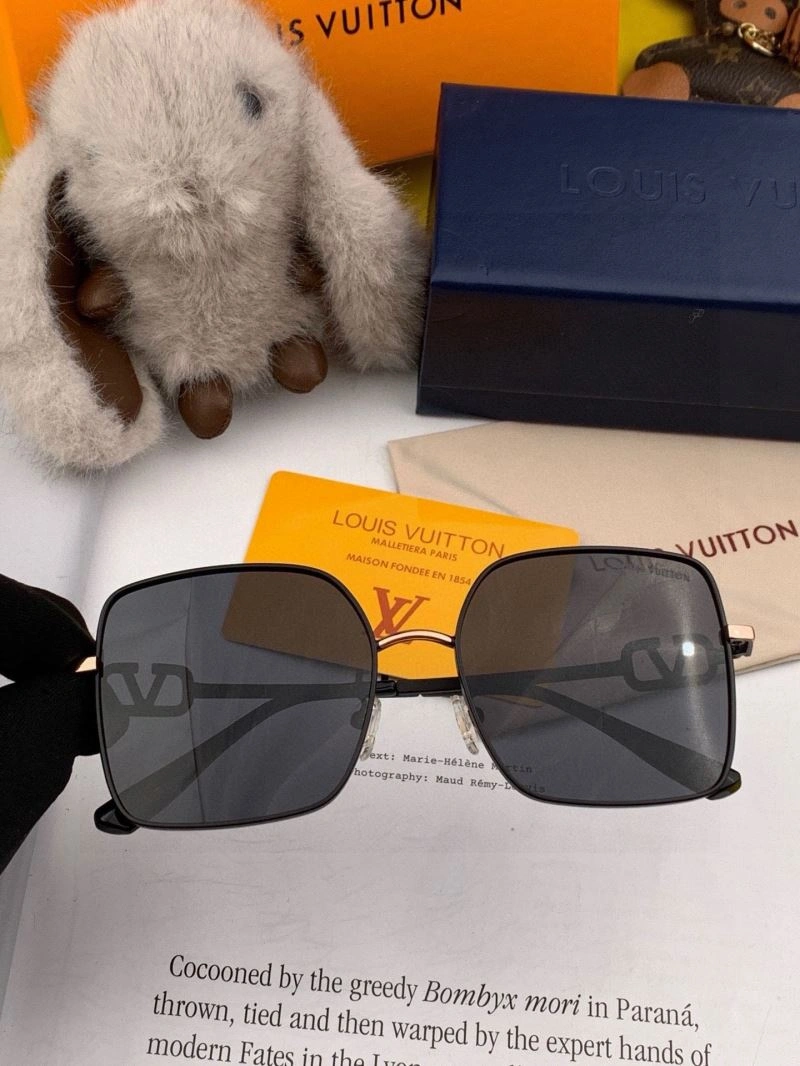 Louis Vuitton Sunglasses SportInspired 280931