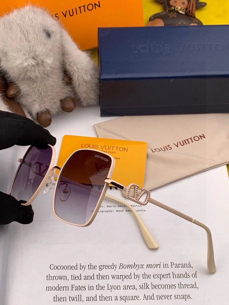 Louis Vuitton Sunglasses SportInspired 280931