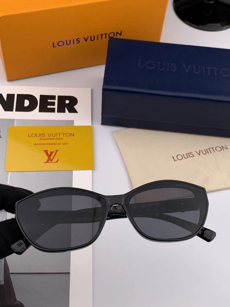 Louis Vuitton Sunglasses Packable 280928
