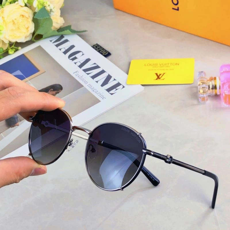 Unisex Louis Vuitton Sunglasses 280907