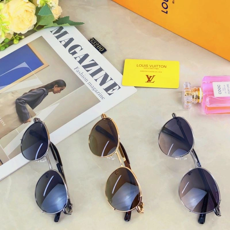 Unisex Louis Vuitton Sunglasses 280907