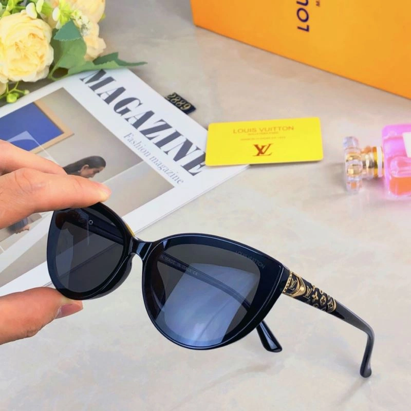Louis Vuitton Sunglasses Durable 280924