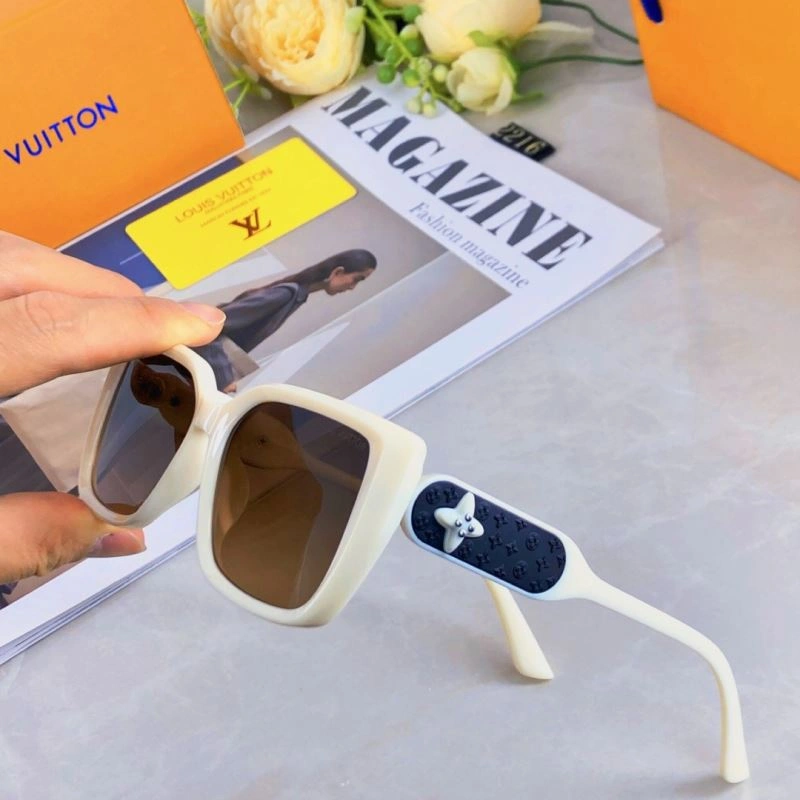 Stretchable Louis Vuitton Sunglasses 280919
