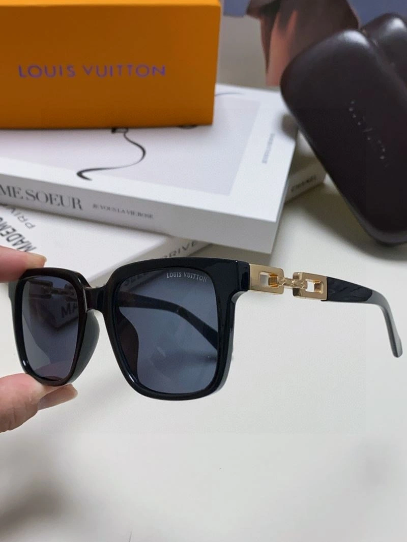 Trendy Louis Vuitton Sunglasses 280900