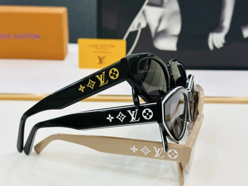 Louis Vuitton Sunglasses WaterResistant 280926