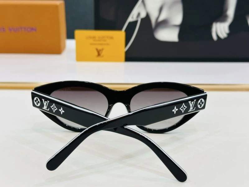Louis Vuitton Sunglasses WaterResistant 280926