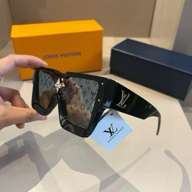 Louis Vuitton Sunglasses TravelReady 280906