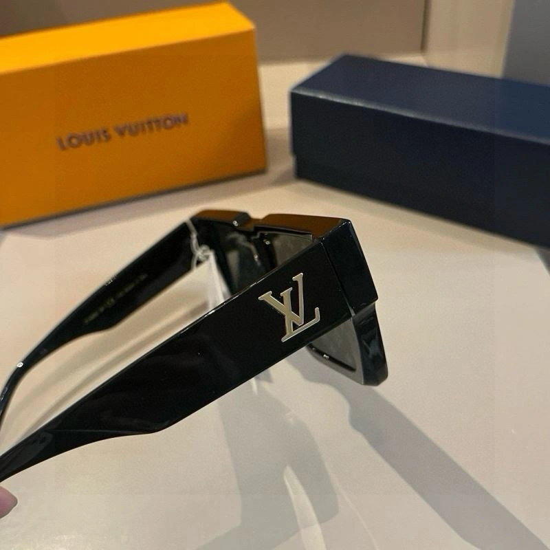 Louis Vuitton Sunglasses TravelReady 280906