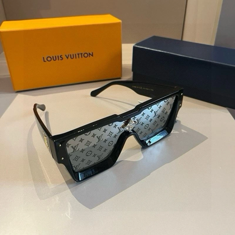 Louis Vuitton Sunglasses TravelReady 280906