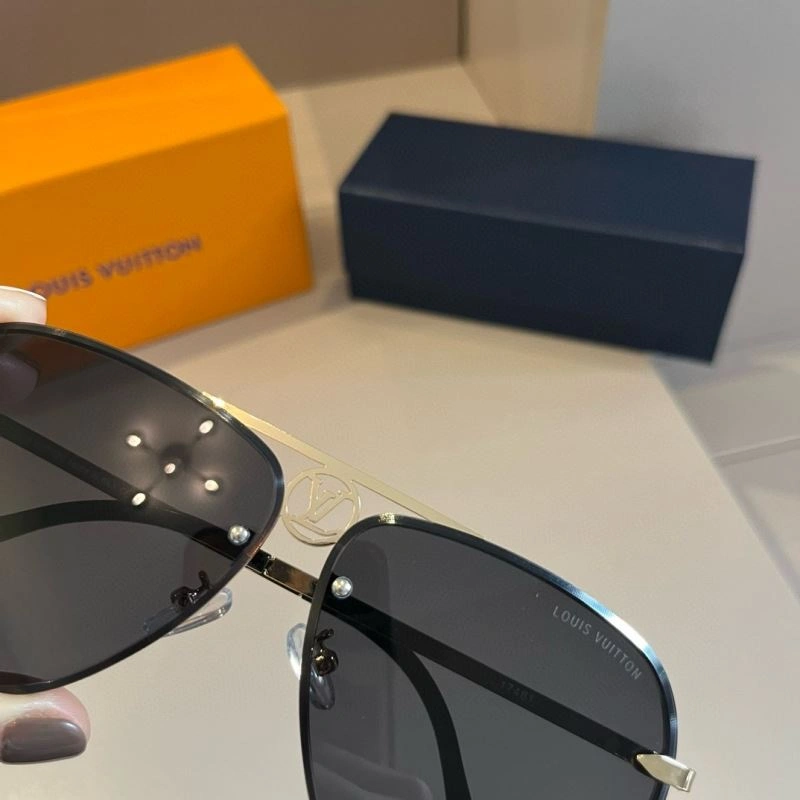 TechFriendly Louis Vuitton Sunglasses 280909