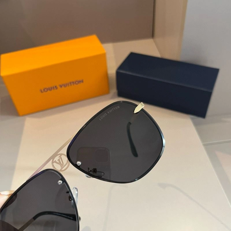 TechFriendly Louis Vuitton Sunglasses 280909