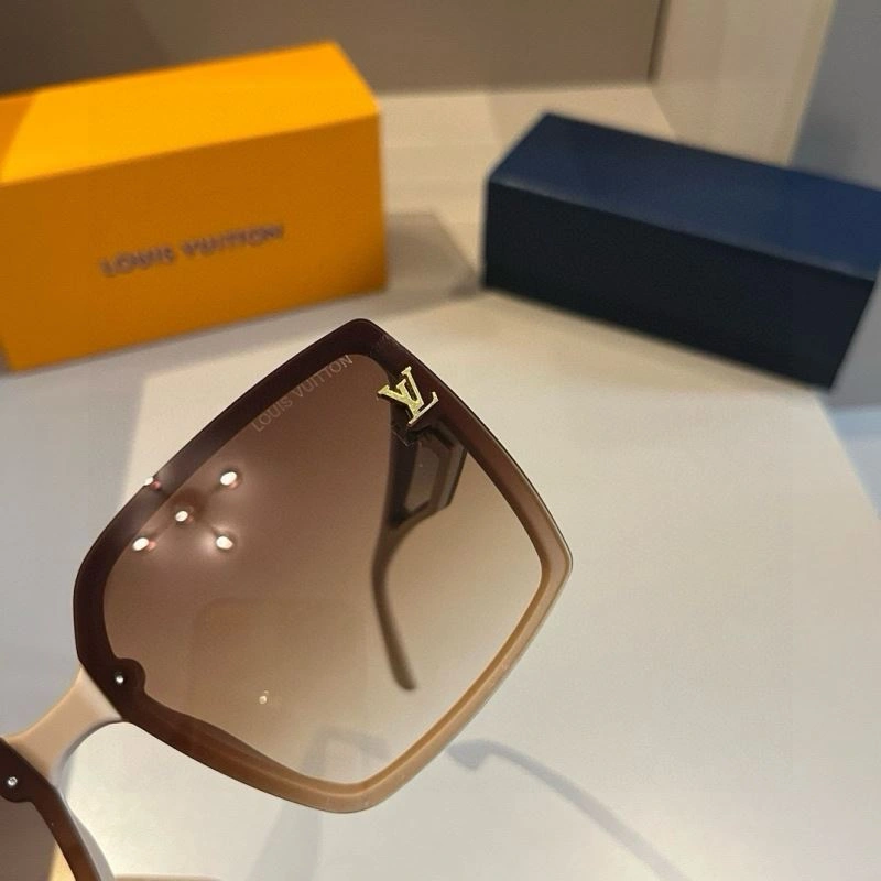 Louis Vuitton Sunglasses Stylish 280896