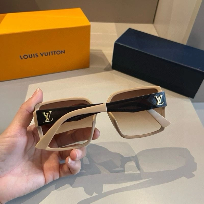 Louis Vuitton Sunglasses Stylish 280896