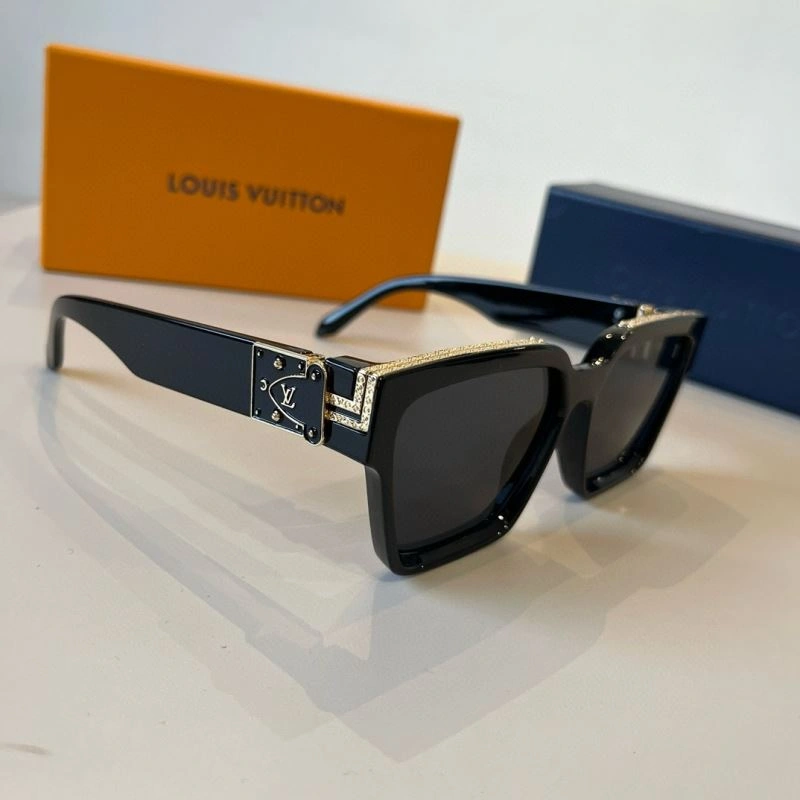 Louis Vuitton Sunglasses Casual 280890