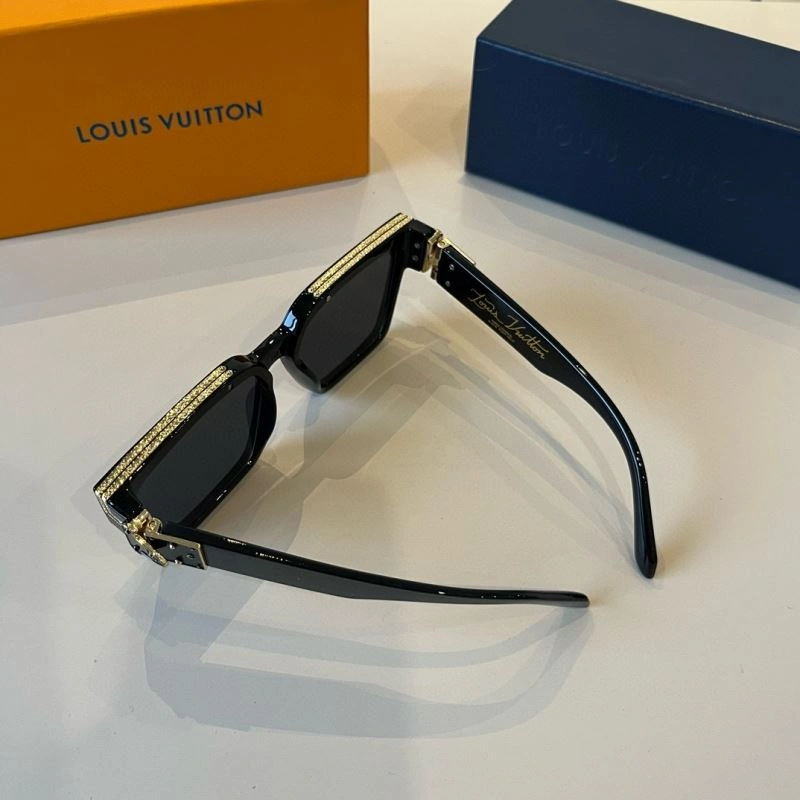 Louis Vuitton Sunglasses Casual 280890