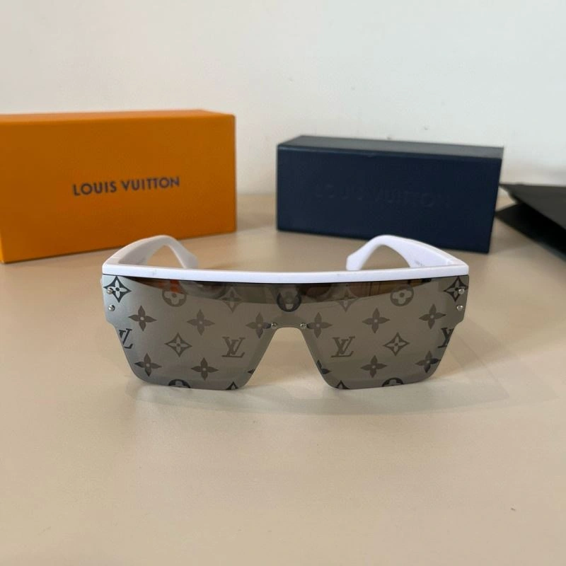 Louis Vuitton Sunglasses Refined 280886
