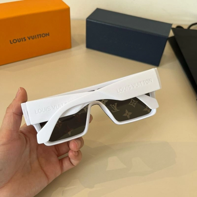 Louis Vuitton Sunglasses Refined 280886