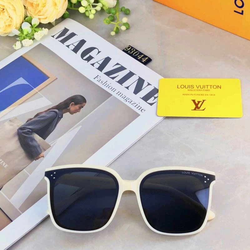 Louis Vuitton Sunglasses Affordable 280859