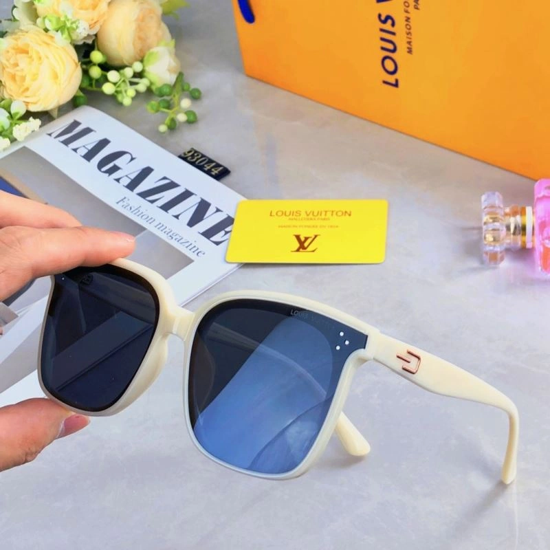 Louis Vuitton Sunglasses Affordable 280859