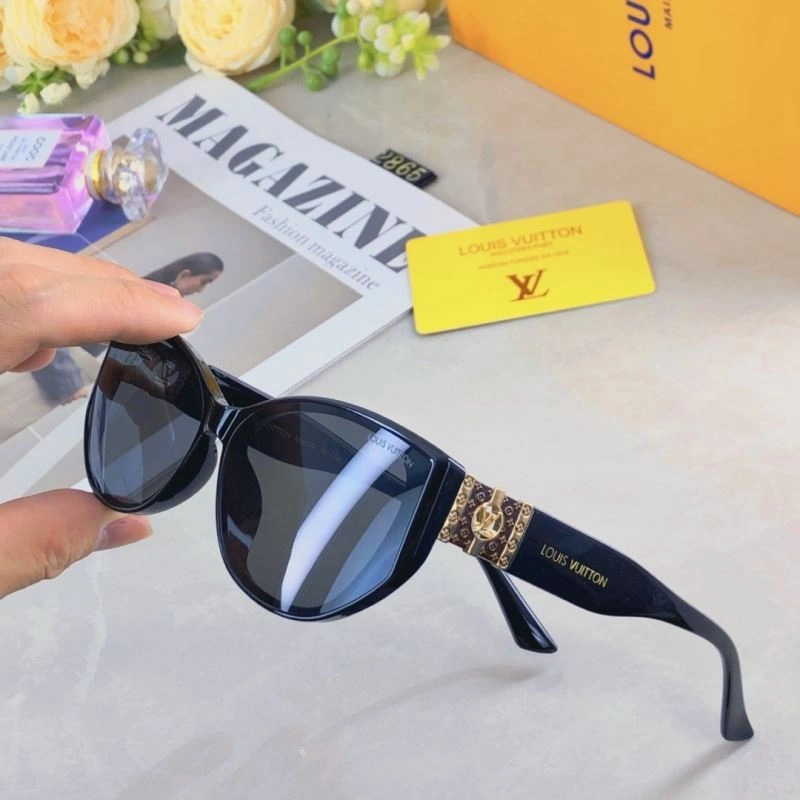 UrbanChic Louis Vuitton Sunglasses 280860