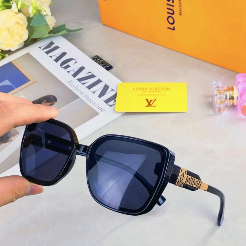 Cozy Louis Vuitton Sunglasses 280881