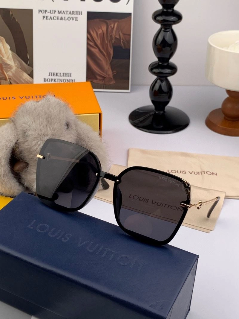 Louis Vuitton Sunglasses Effortless 280863