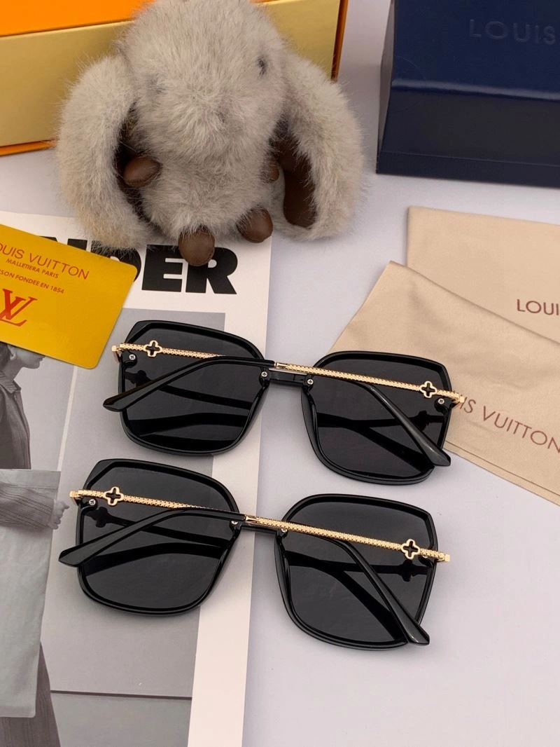 Louis Vuitton Sunglasses Effortless 280863