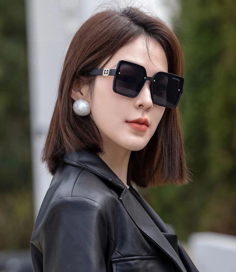 Louis Vuitton Sunglasses Trendsetting 280866