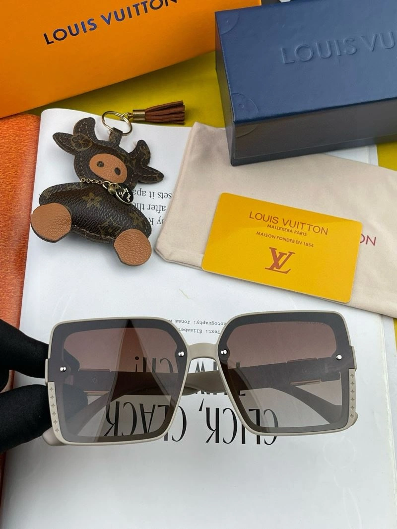 Louis Vuitton Sunglasses Trendsetting 280866